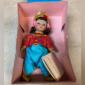 Madame Alexander Thailand - 567 Collector Doll